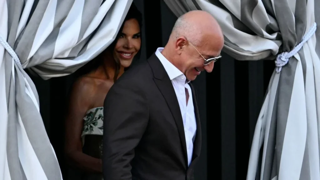 Las festividades de Jeff Bezos y su futura esposa Lauren Sanchez empezaron el jueves y terminarán el sábado con su enlace matrimonial.