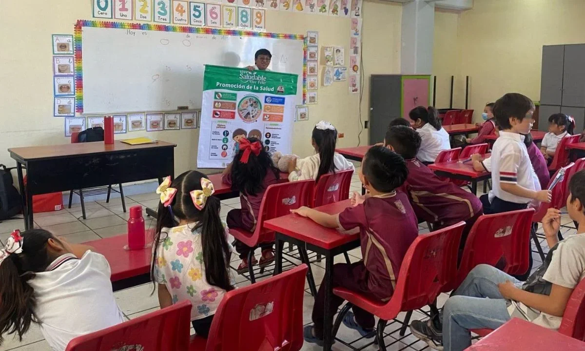 En Campeche redoblan esfuerzos para que las escuelas sean espacios promotores de la salud con programas como "Vive Saludable, Vive Feliz".