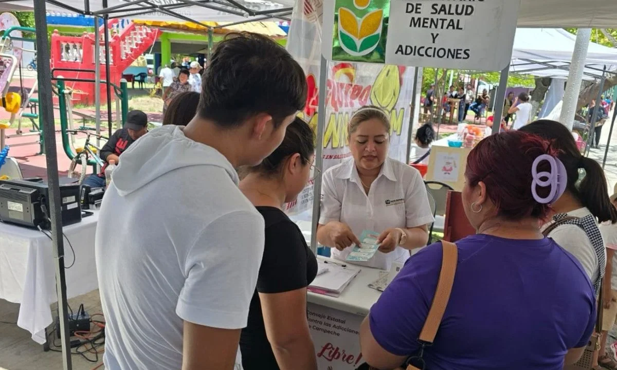 Fortalecen salud mental de jóvenes de Campeche con charlas en sitios públicos, escuelas y centros laborales.
