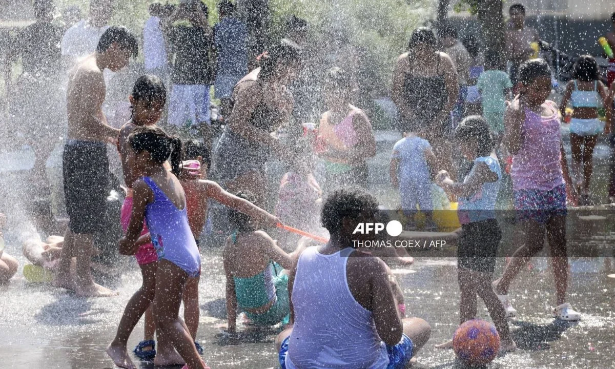 Fuerte ola de calor azota con altas temperaturas a España