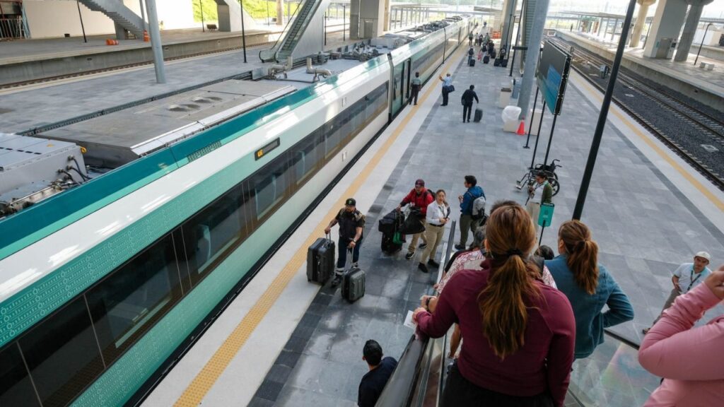 Defensa informó que el Grupo Aeroportuario, Ferroviario, de Servicios Auxiliares y Conexos Olmeca-Maya-Mexica (GAFSACOM) anunció su renovación de marca como Grupo Mundo Maya.