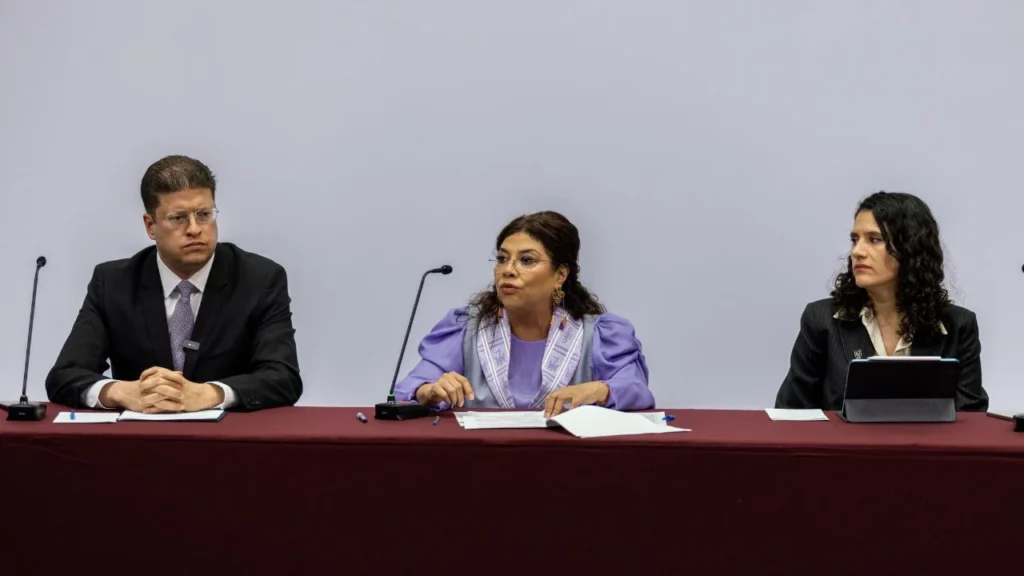 Gobierno CDMX presentará propuesta a taxistas tras protestas por fotomultas. Noticias en tiempo real