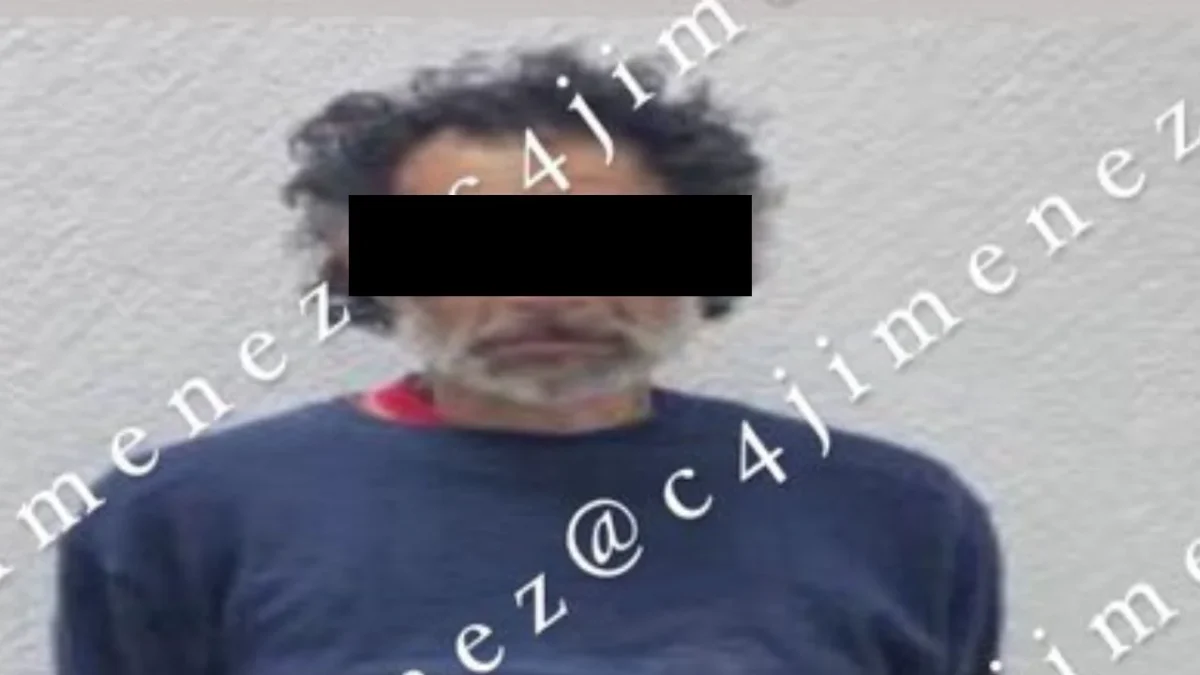 Detienene a hombre por pasear a su madre sin vida