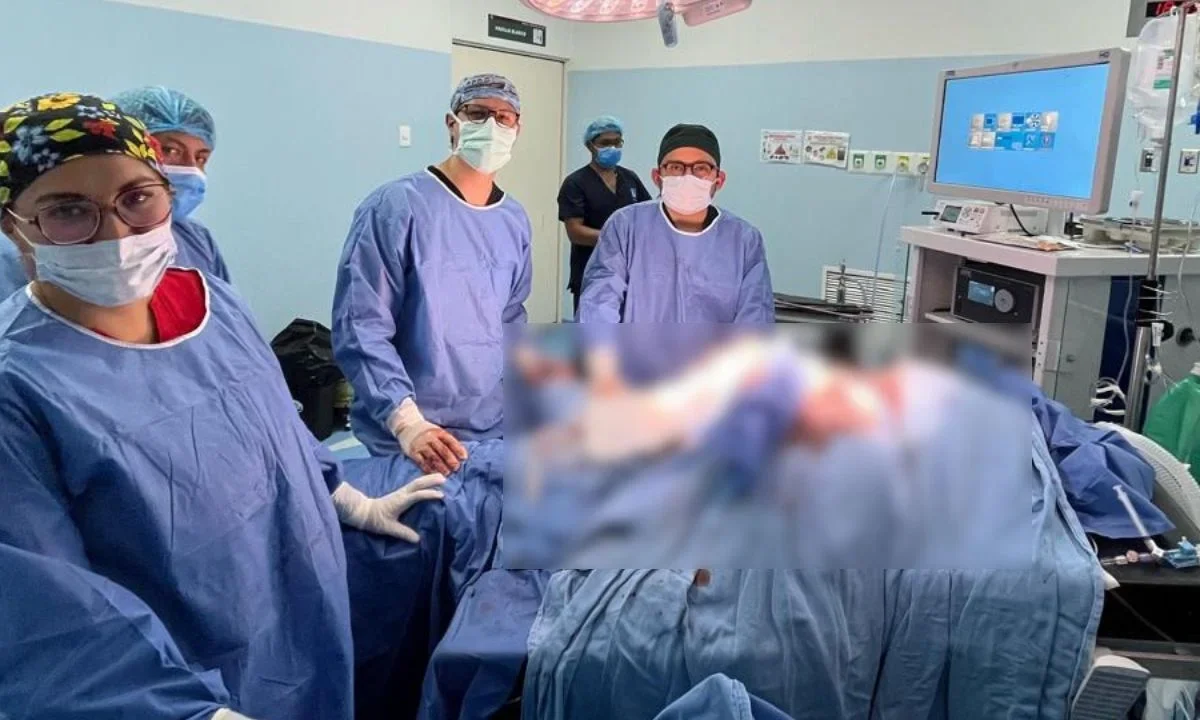 Especialistas del hospital del IMSS en Cuajimalpa realiza con éxito cirugía de remplazo de esófago.