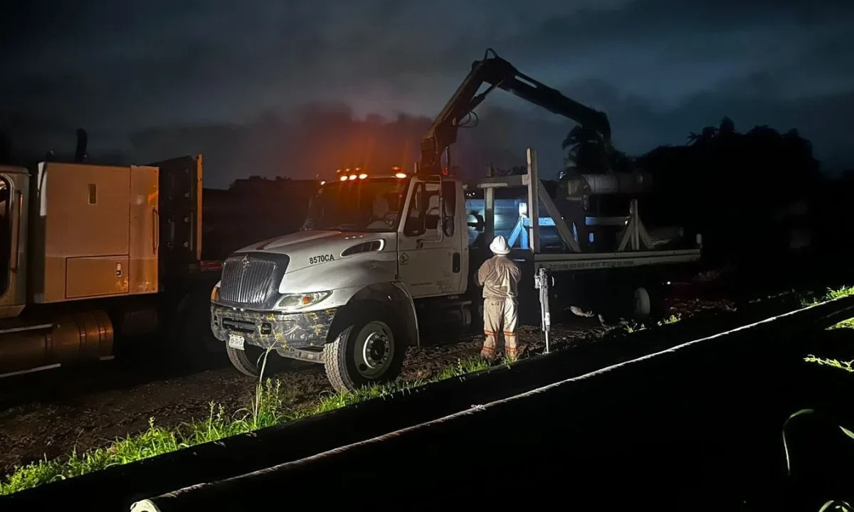 Huracán Erick dejó sin luz a más de 120 mil usuarios en Oaxaca.