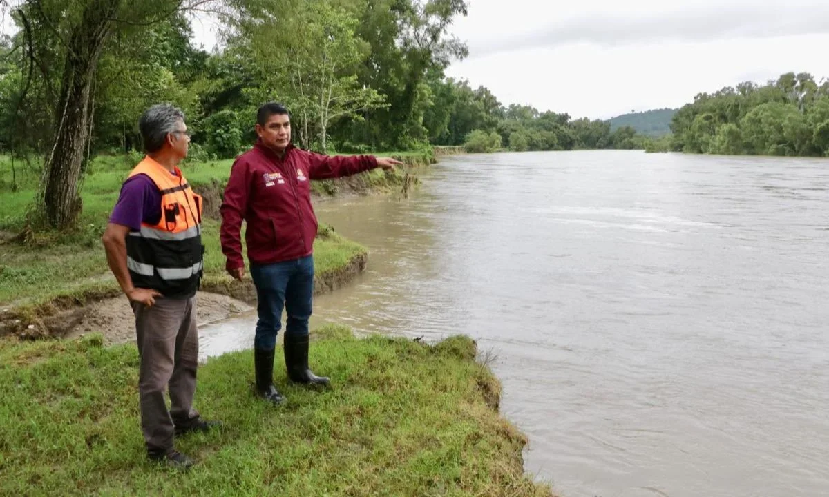 PC poblana analiza la posibilidad de utilizar una aeronave para enviar despensas.