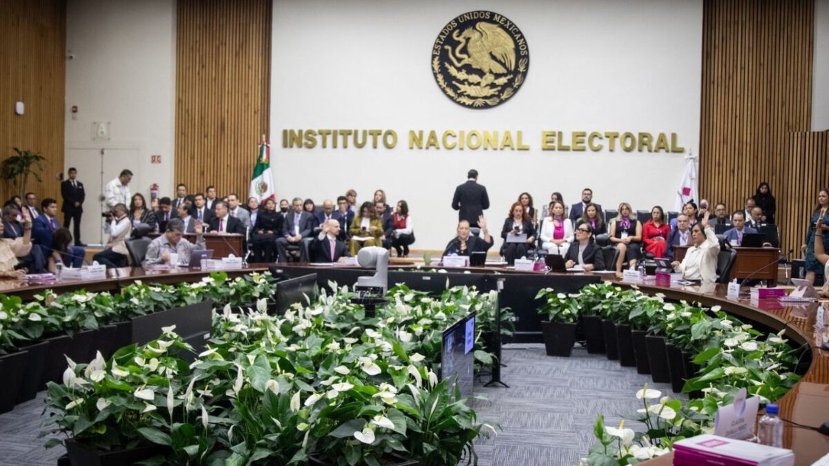 El INE arranca cómputos de elección judicial.