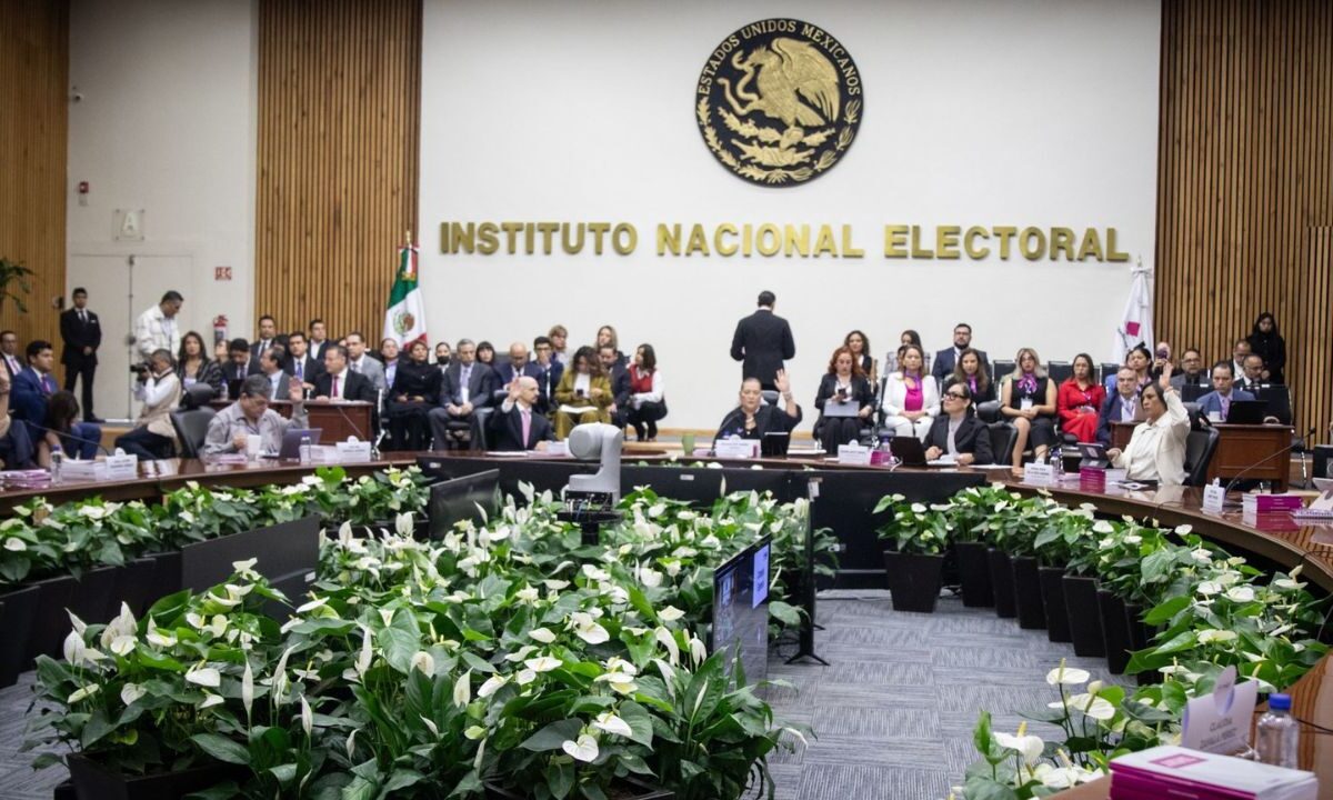 El INE arranca cómputos de elección judicial.