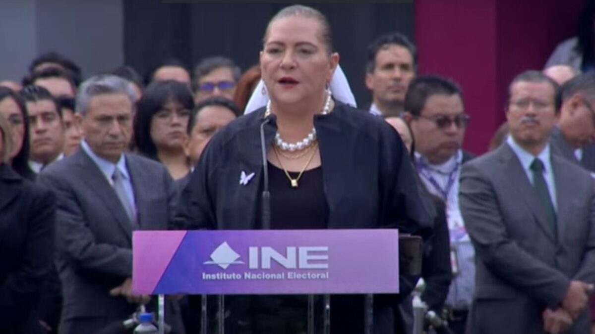 La mañana de este 1 de junio en las instalaciones del Instituto Nacional Electoral (INE) se realizó una Ceremonia Cívica previo al inicio de la elección judicial 2025.