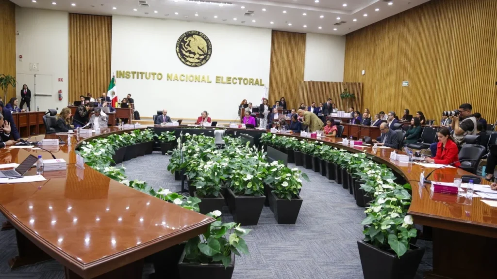 Carla Humphrey aseveró que el Jurídico del INE incurrió en deficiencias “graves e inadmisibles”