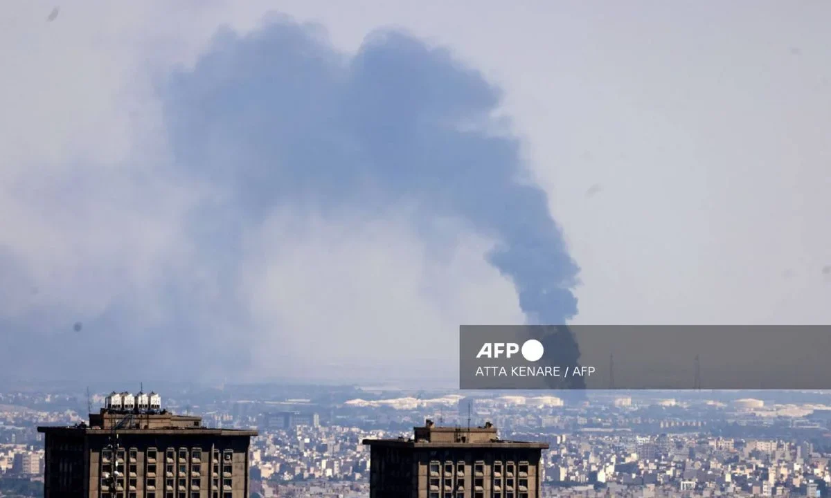 El ministro iraní de Relaciones Exteriores afirmó que de momento "no hay un acuerdo" para el alto al fuego con Israel.