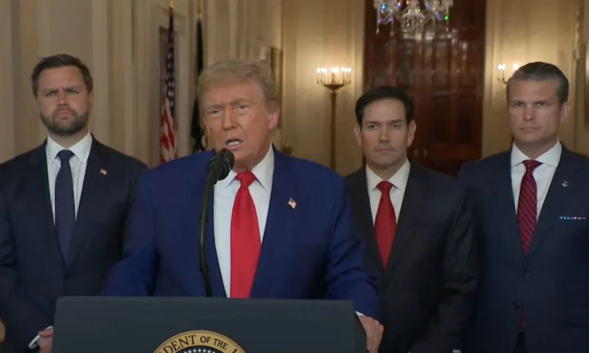 Donald Trump anunció que Irán debe decidir si quiere paz o tragedia, pues hoy sus plantas nucleares fueron destruidas en un ataque.