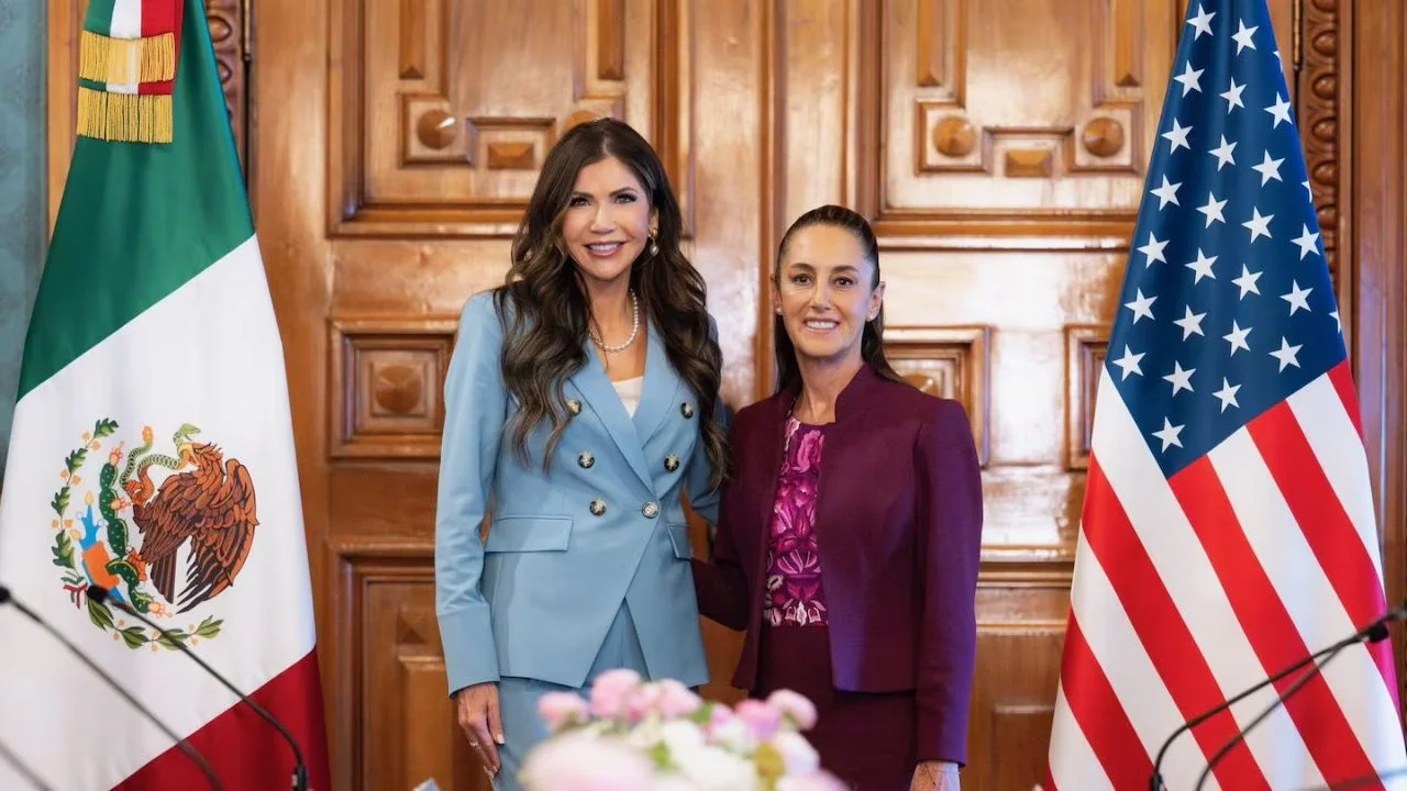 Kristi Noem y Claudia Sheinbaum