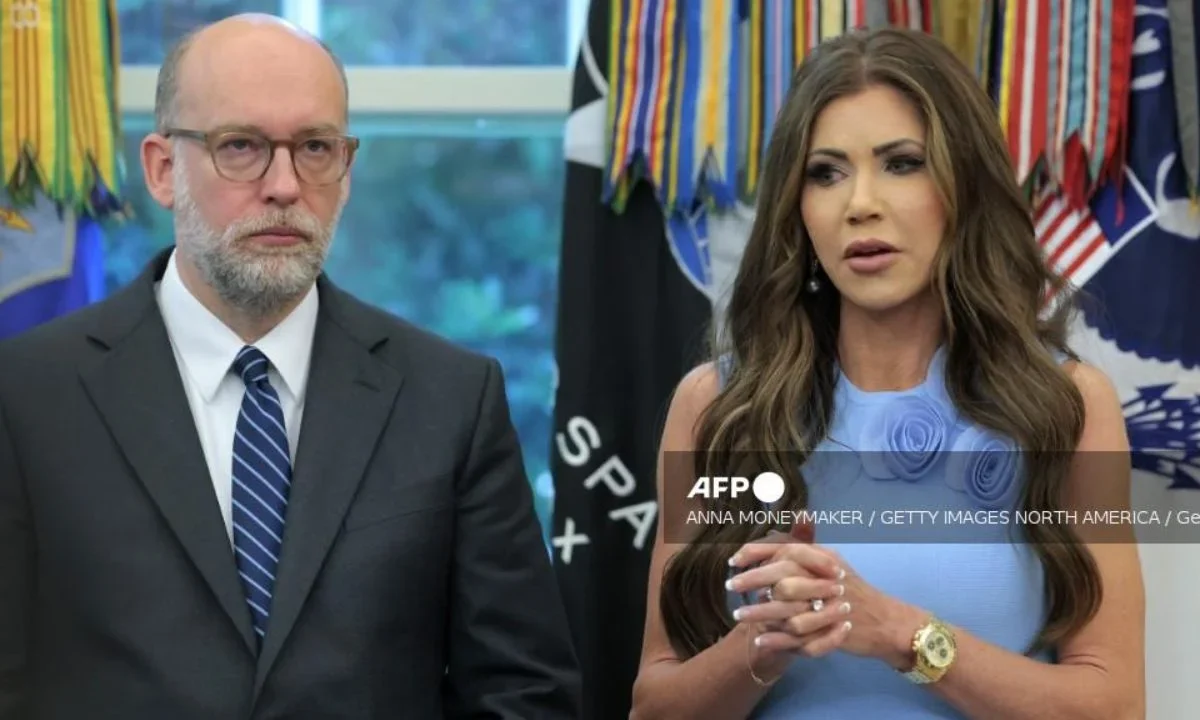 Kristi Noem acusa Sheinbaum de incitar las protestas en Los Ángeles