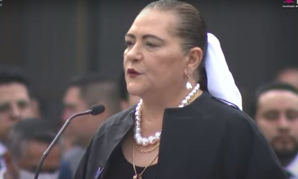 "La justicia también se construye en las urnas", señaló la presidenta del Instituto Nacional Electoral (INE), Guadalupe Taddei, durante la ceremonia cívica de arranque de las elecciones de ministros, jueces y magistrados mejor conocida como elección judicial 2025.