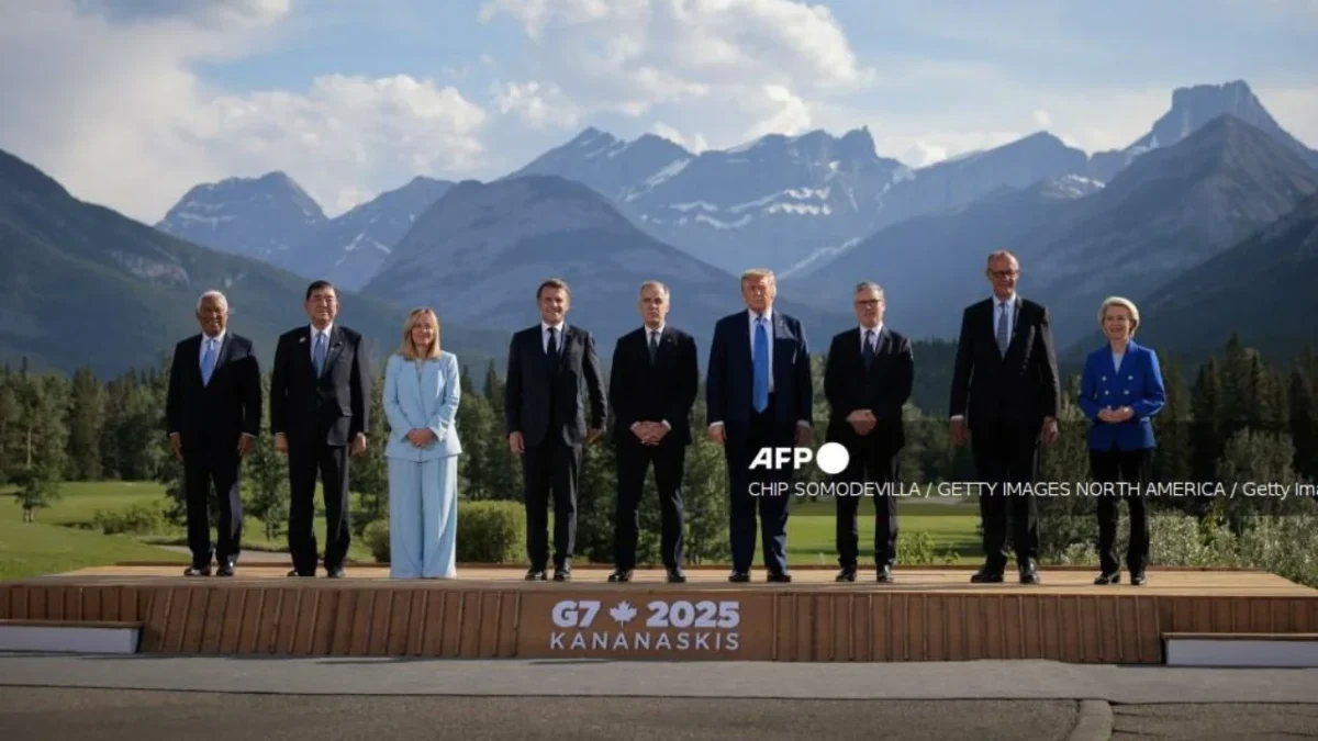 Postal de los líderes de la cumbre G7.