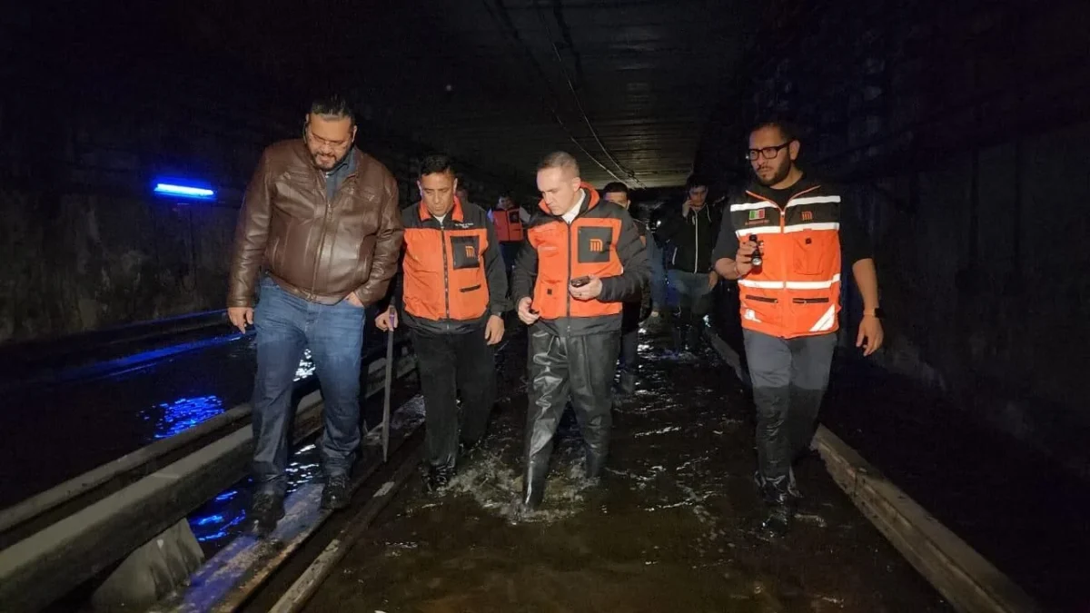 El encharcamiento por lluvia en la Línea 8 del Metro superó los 80 centímetros de altura en la zona de vías, derivado de las fuertes precipitaciones del domingo.