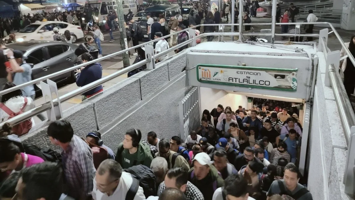 El Sistema de Transporte Colectivo (STC) Metro restableció el servicio de la Línea 8 en su totalidad, esto luego de que la operación de los trenes permaneciera suspendida en el tramo de La Viga a Iztacalco desde hace un día.