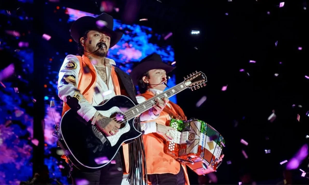 Los Dos Carnales durante una presentación reciente