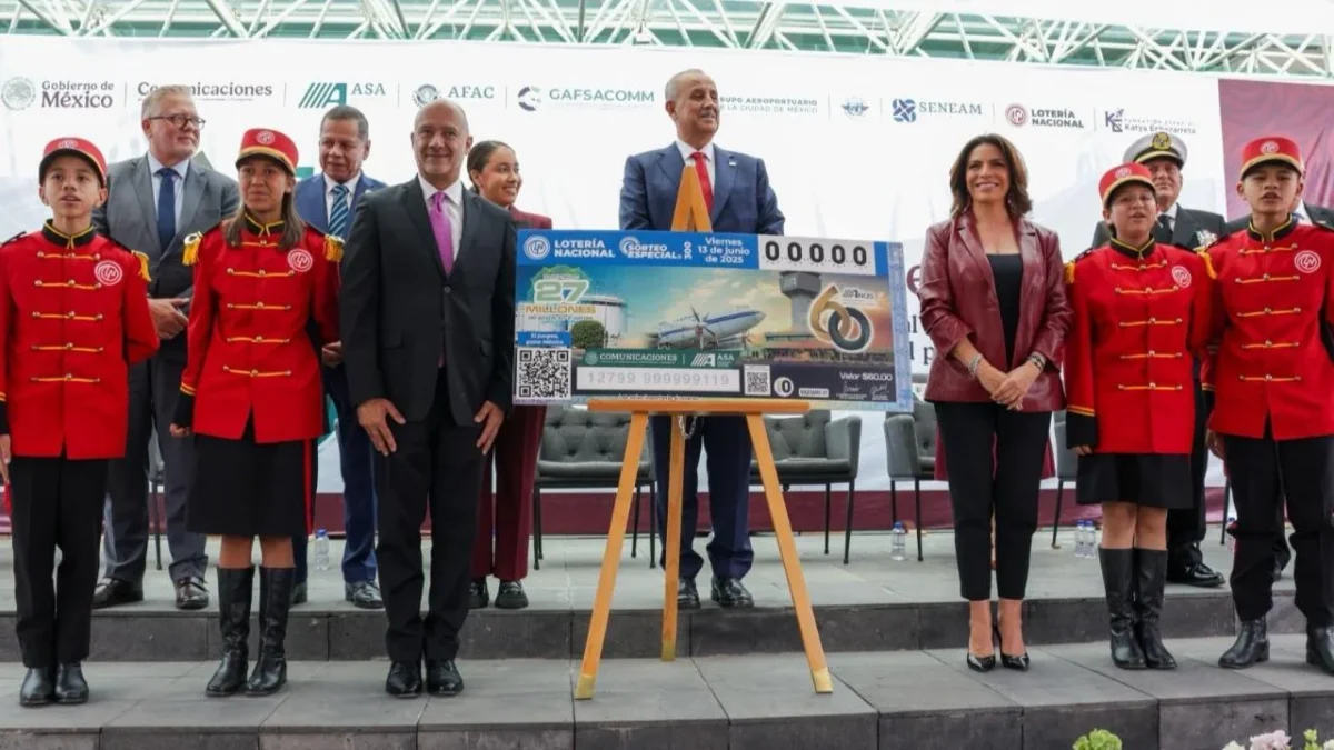 La Lotería Nacional y SICT develaron un billete de sorteo especial por el 60 aniversario de ASA.