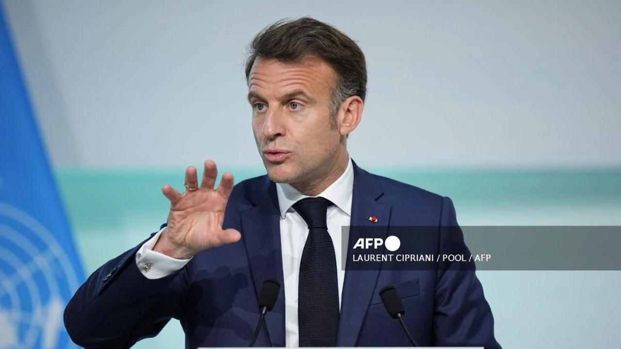 Emmanuel Macron afirmó que viajará a Groenlandia para evitar la "depredación" y "amenazas" de Donald Trump sobre dicho territorio.