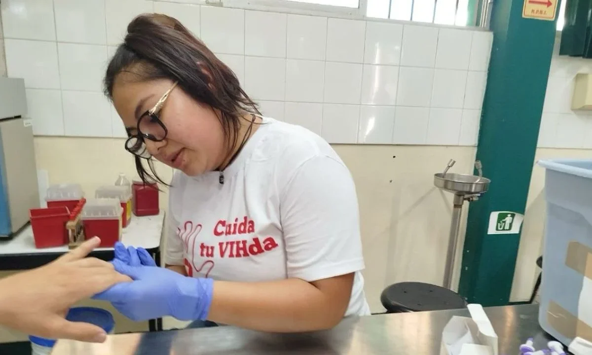 Con acciones de detección oportuna, la Secretaría de Salud de Campeche invita a la población a proteger su salud sexual con pruebas rápidas.