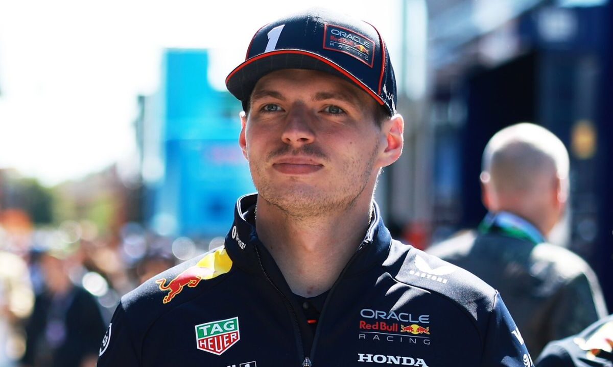 El neerlandés Max Verstappen sufrió una sanción por el inconveniente protagonizado con George Russell, las autoridades lo hallaron culpable.