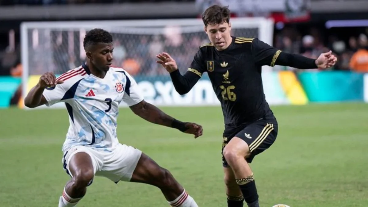 México empató sin goles con Costa Rica en la última fecha de la fase de grupos de la Copa Oro.