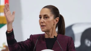 La Presidenta Claudia Sheinbaum Pardo enfatizó que México siempre buscará una buena relación con Estados Unidos desde una visión de iguales; sin que ello signifique no ser firme en la defensa de la soberanía.