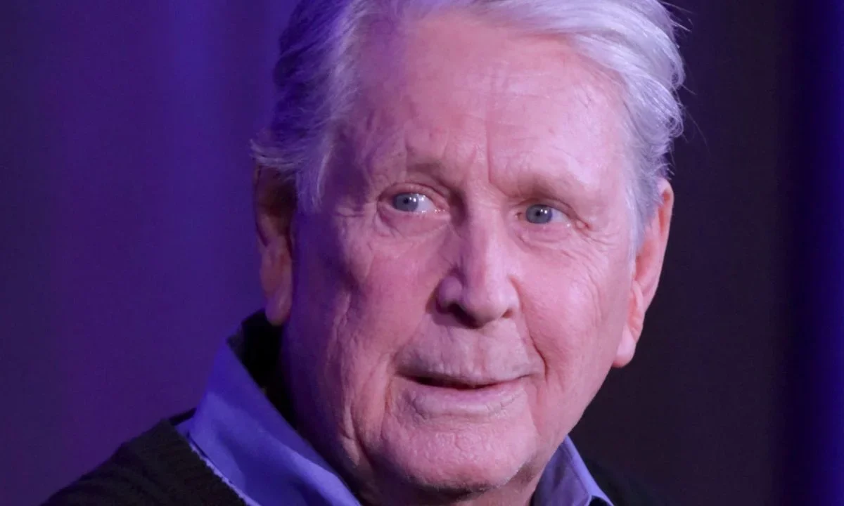 Murió Brian Wilson, uno de los fundadores de The Beach Boys a los 82 años.