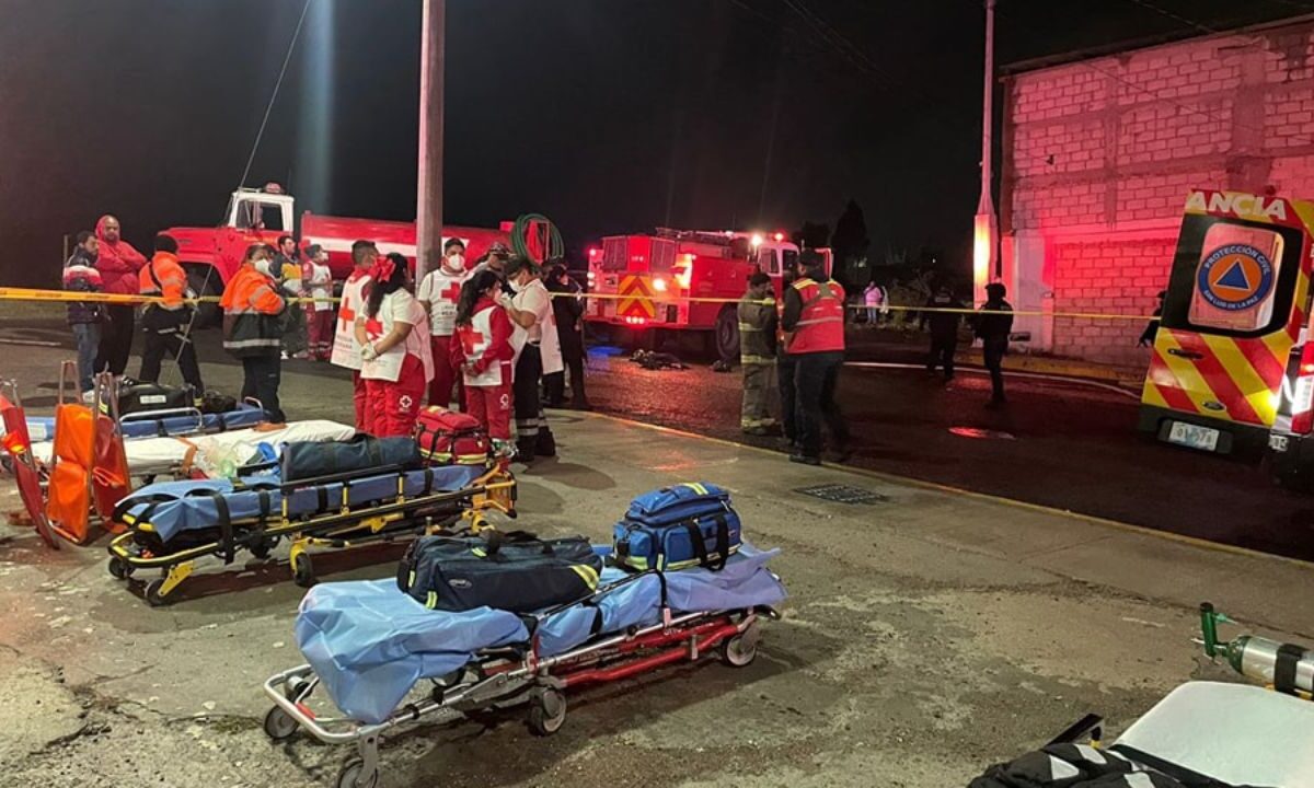 Doce personas murieron y tres más resultaron lesionadas por un incendio en una clínica de rehabilitación contra las drogas llamada Volver a Vivir 24 Horas A.C en Guanajuato, informó este domingo la fiscalía del estado.
