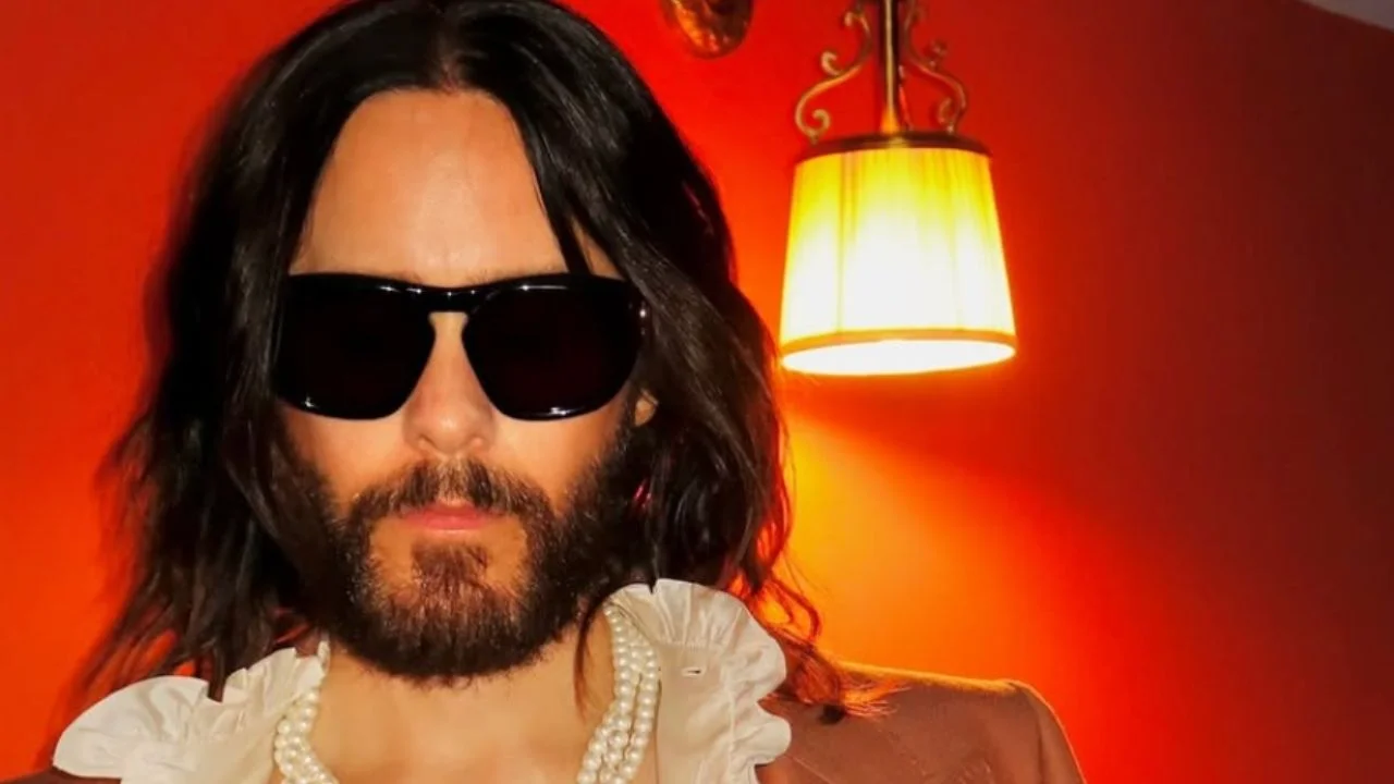 El actor y cantante Jared Leto fue acusado por nueve mujeres de tener conductas inapropiadas contra ellas cuando eran menores de edad.