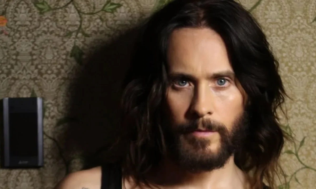 El actor y cantante Jared Leto fue acusado por nueve mujeres de tener conductas inapropiadas contra ellas cuando eran menores de edad.