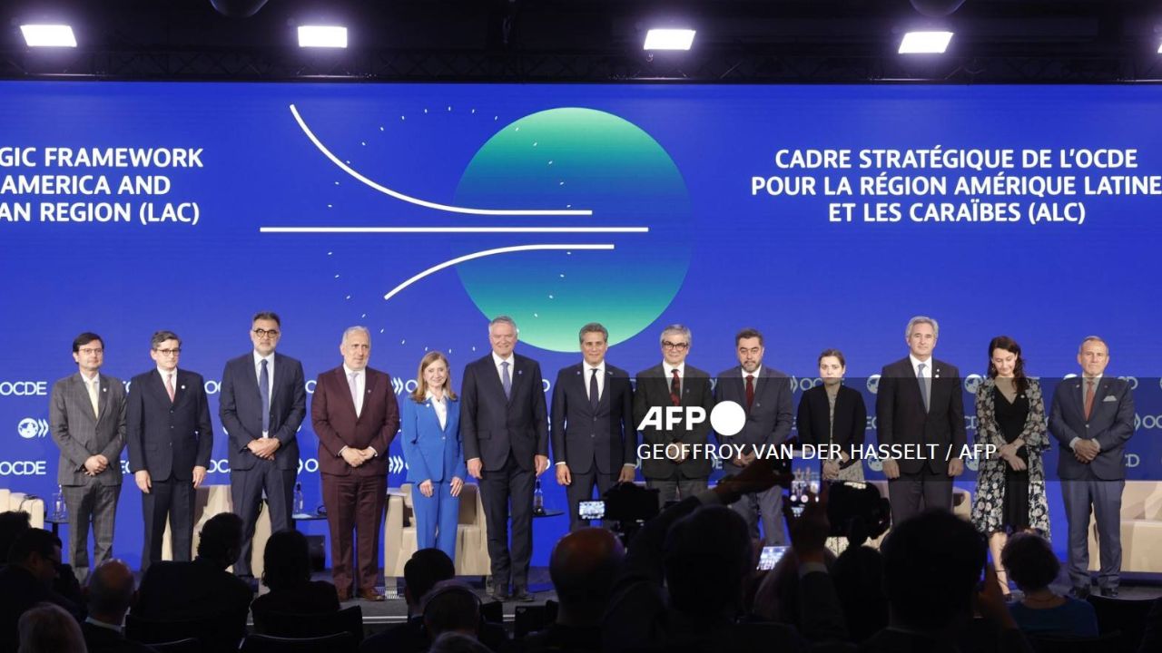 La OCDE redujo su pronóstico de crecimiento económico a 29%, por las tensiones comerciales provocadas por los aranceles impuestos por Trump.