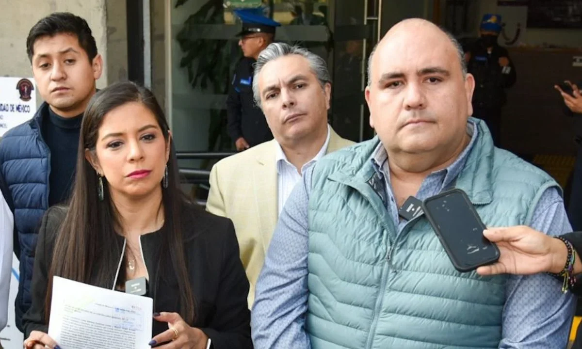Tras 3 semanas de plantón de la Coordinadora Nacional de Trabajadores de la Educación (CNTE) en la capital del país, con impacto a la movilidad y comercios en el Zócalo, el PAN demandó al Gobierno CDMX acciones económicas para recuperar empleos y revertir afectaciones a empresarios y comerciantes.