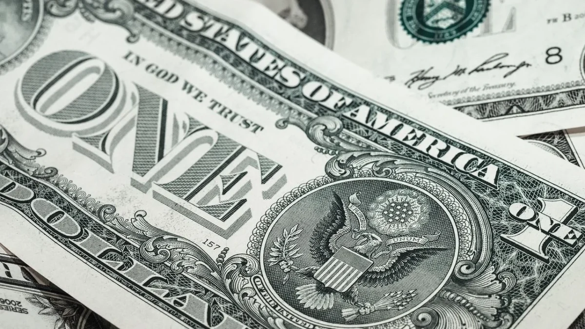 Tras conflicto entre Irán e Israel, el peso mexicano vuelve a los 19.02 por dólar.