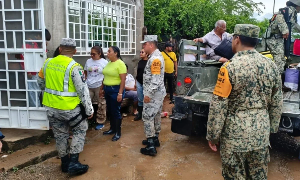 Por el paso de Erick, Defensa desplegó 33 mil 567 efectivos del Ejército, Fuerza Aérea y Guardia Nacional en Oaxaca, Chiapas y Guerrero.