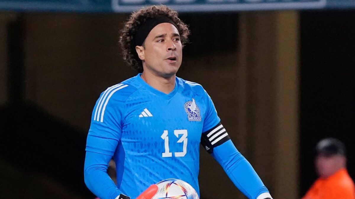 En caso de llegar a 2026 como titular, Guillermo Ochoa se convertirá en el primer portero en jugar seis mundiales, tras haber sido suplente en 2006 y 2010
