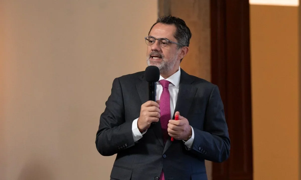 Precio de la gasolina regular sigue a la baja: Profeco