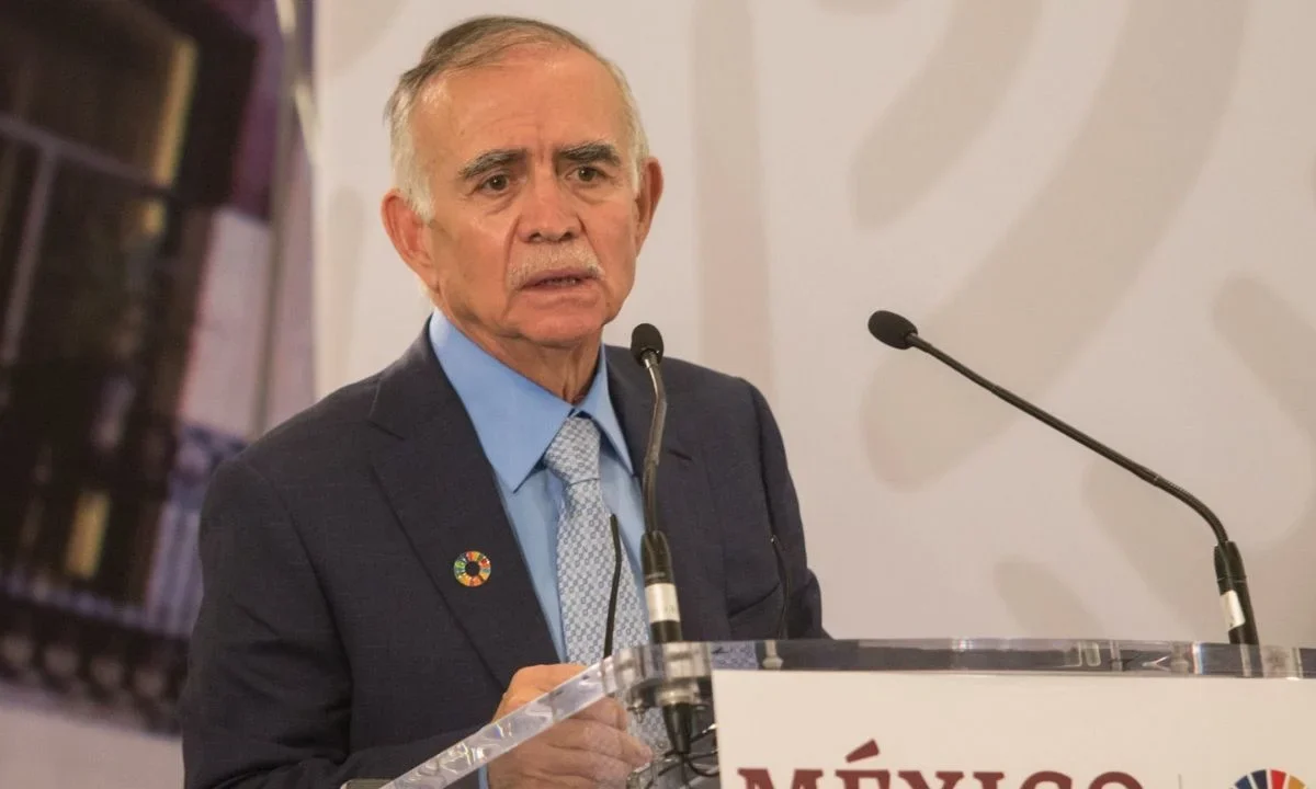El PRI pidió investigar a Alfonso Romo tras señalamientos de EU a Vector, por presunto lavado de dinero.