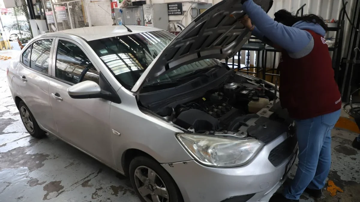 Qué autos deben cumplir la verificación en junio 2025
