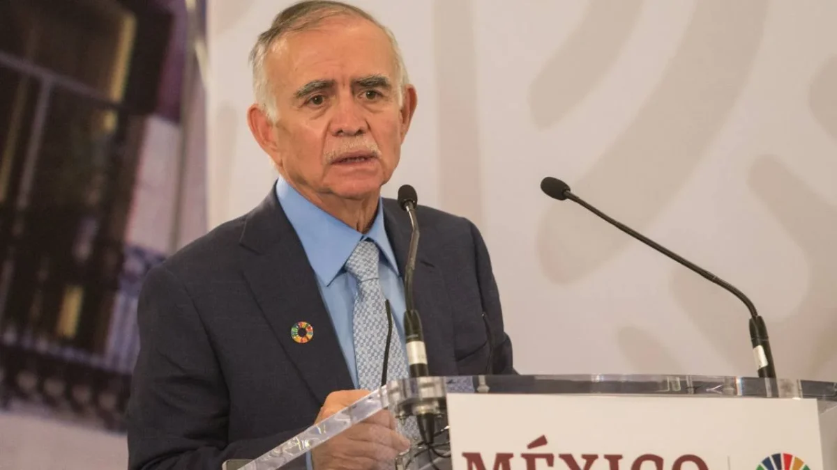 Vector, casa de bolsa, está ligada a Alfonso Romo Garza.