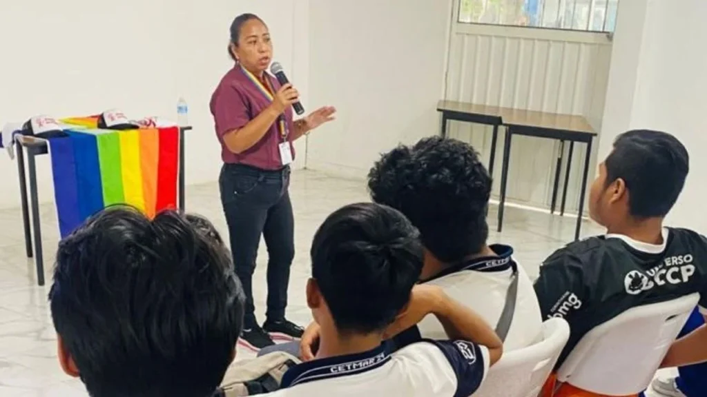 Dentro de las acciones de salud sexual en Campeche destacan pláticas de orientación, pruebas rápidas de detección y entrega de preservativos.