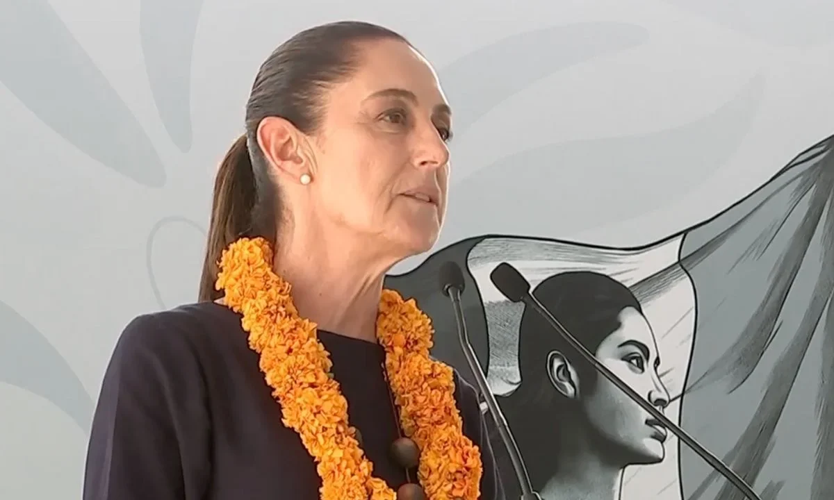 En Michoacán, Sheinbaum aseguró que con la 4T los recursos del pueblo es sagrado y ya no queda en los bolsillos de los gobernantes.
