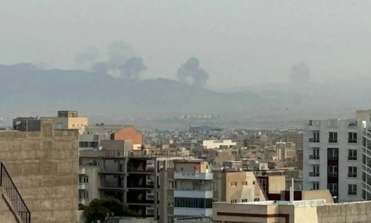 Tras ataque de Israel a Irán, reportan daños en Teherán, Bushehr y Tabriz.