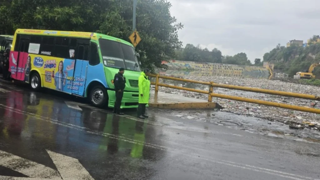 Reportan desborde de presa por lluvia en Álvaro Obregón. Noticias en tiempo real
