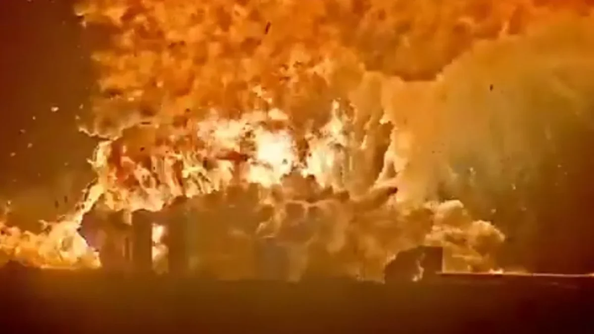Reportan fuerte explosión en una base de SpaceX en Texas.