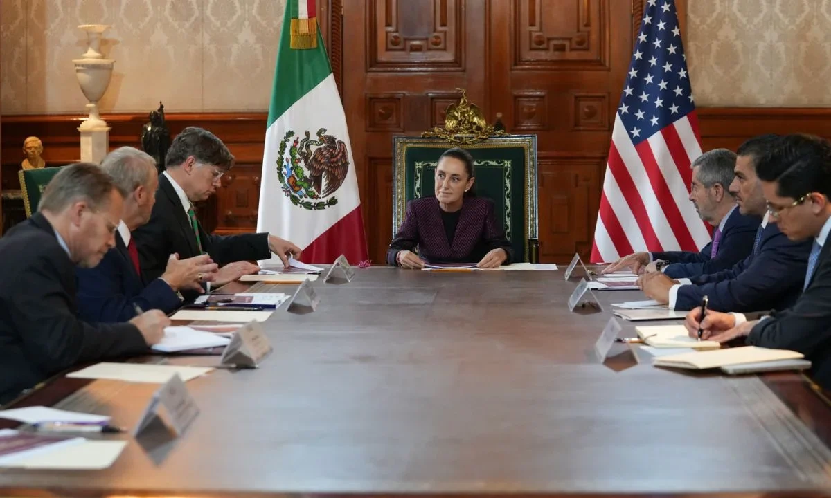 Seguridad y migración, temas en reunión de Sheinbaum con Christopher Landau y Johnson