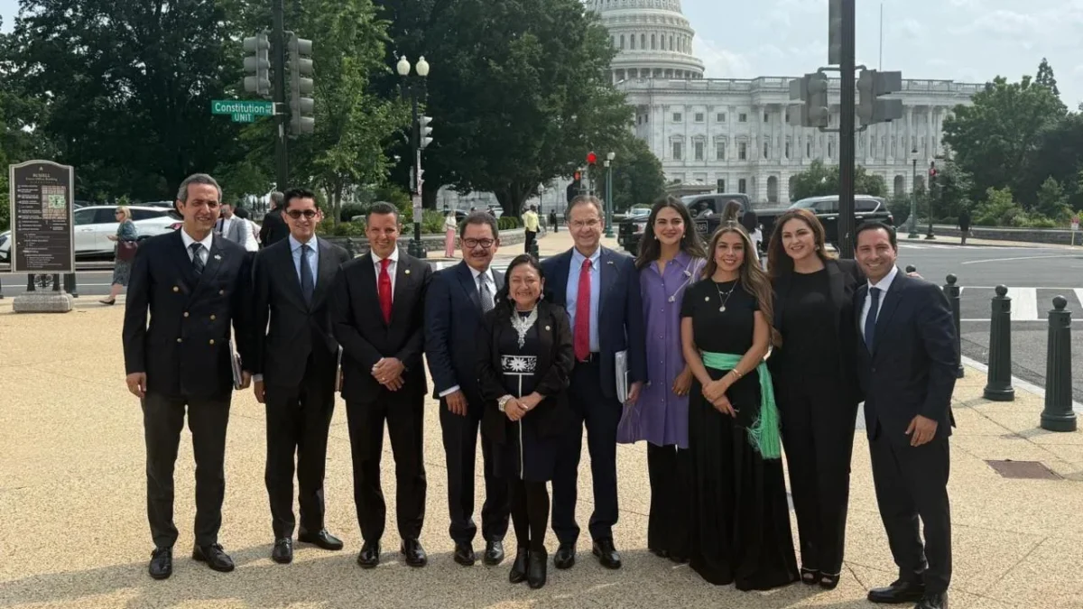 Senadores mexicanos se reúnen con homólogos de Estados Unidos por el impuesto a las remesas.