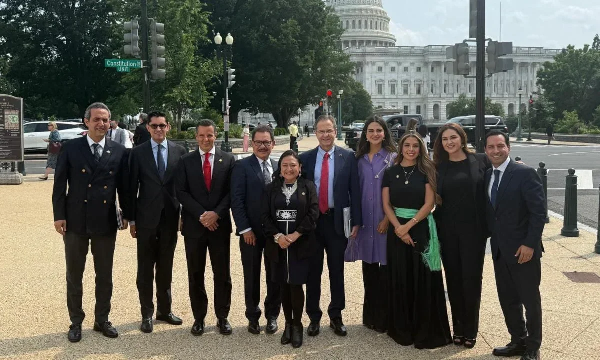 Senadores mexicanos se reúnen con homólogos de Estados Unidos por el impuesto a las remesas.